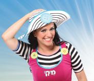 מיקי בחופשה 