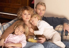 הריקוד המסובך בקשר הזוגי וההורי