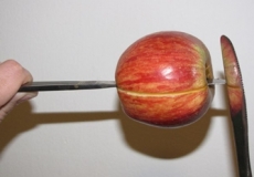 חותכים תפוח באוויר!