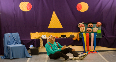 קרנבל מסכות וליצנים במוזיאון לאמנות האסלאם