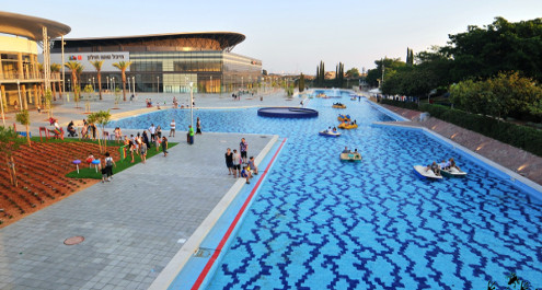 לה פארק - מתחם פנאי ובילוי בלב פארק פרס בחולון