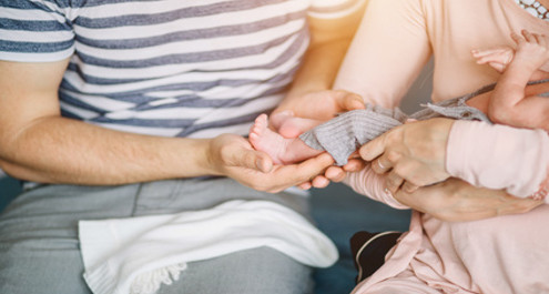 כיצד תשמרו על זוגיות חזקה עם תינוק חדש?