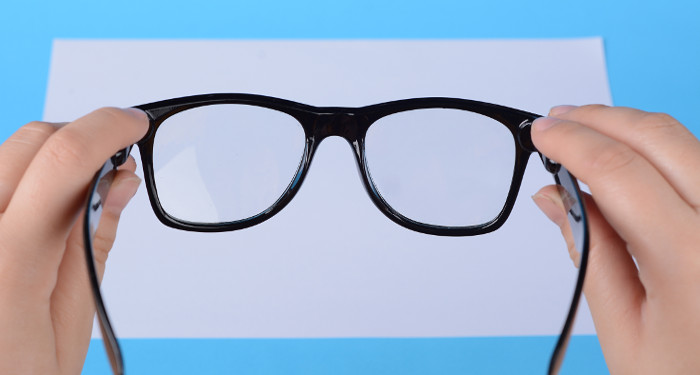 עשר עצות כיצד לשמור על המשקפיים