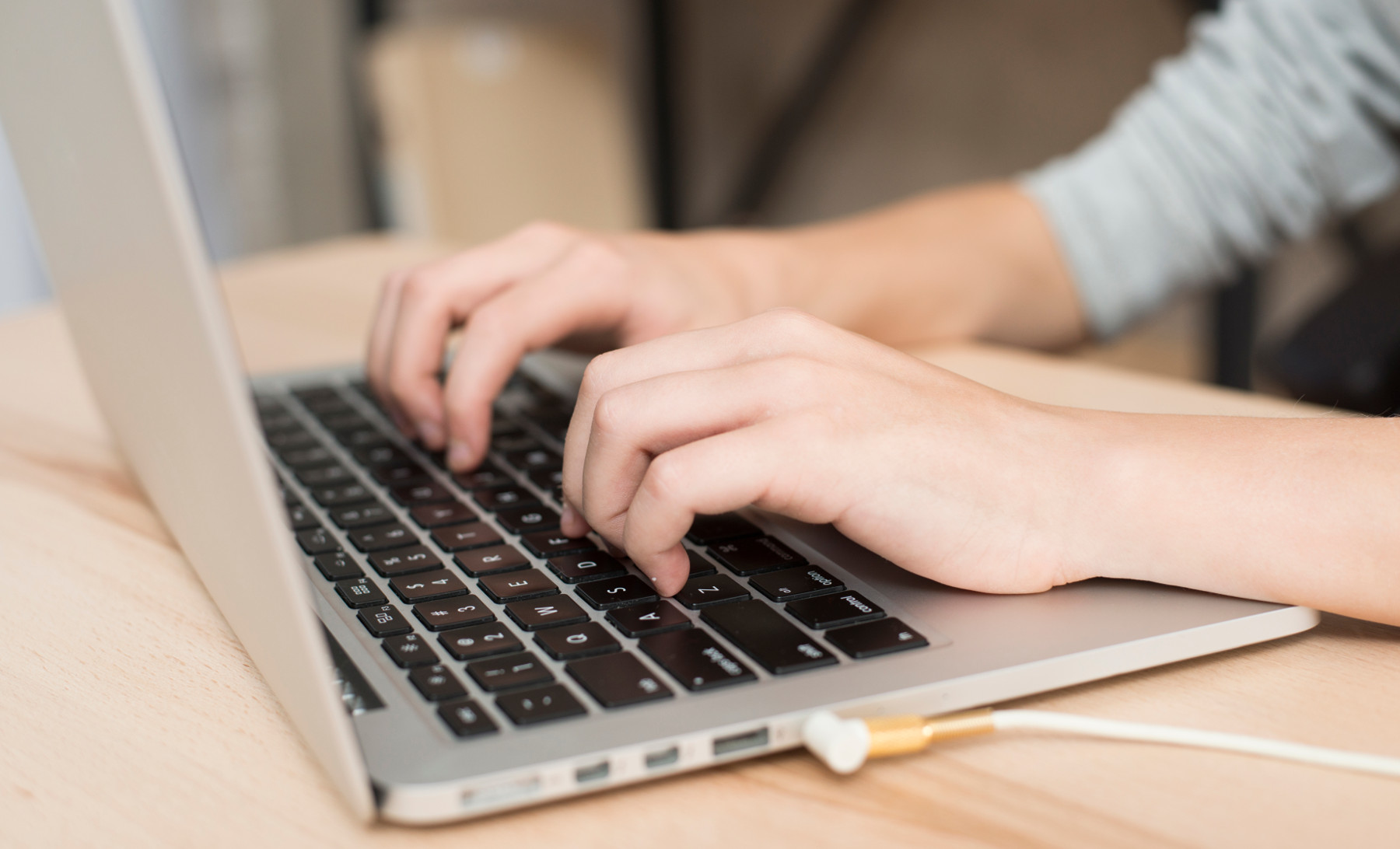 בריונות ברשת – כיצד נזהה אם הילד נחשף לפגיעה באינטרנט?