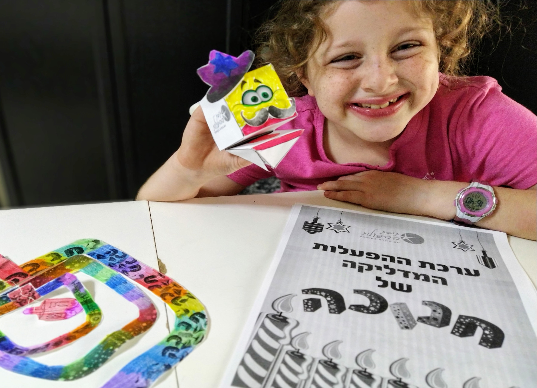 הפעלות, יצירות והמון כיף: ערכת חנוכה של תיבת ההפעלות