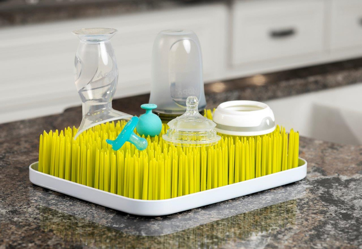 כר דשא לייבוש בקבוקים ומוצצים מבית NUBY