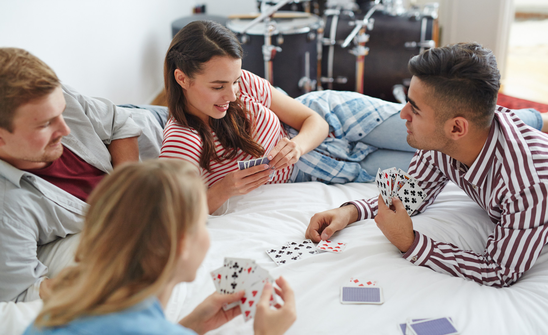 כסף קל - ההתמכרות להימורים עשויה לפגוע בכל בית