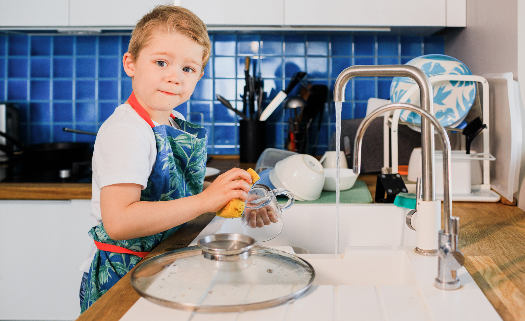 ילד שעוזר בבית זה לא חלום!