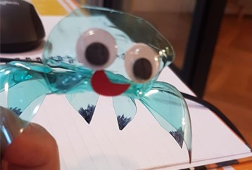 יצירה מבקבוקי פלסטיק ריקים