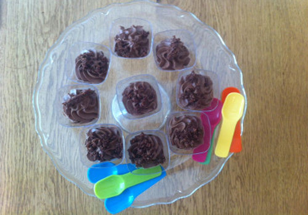 קינוח כוסות טבעוני לפסח