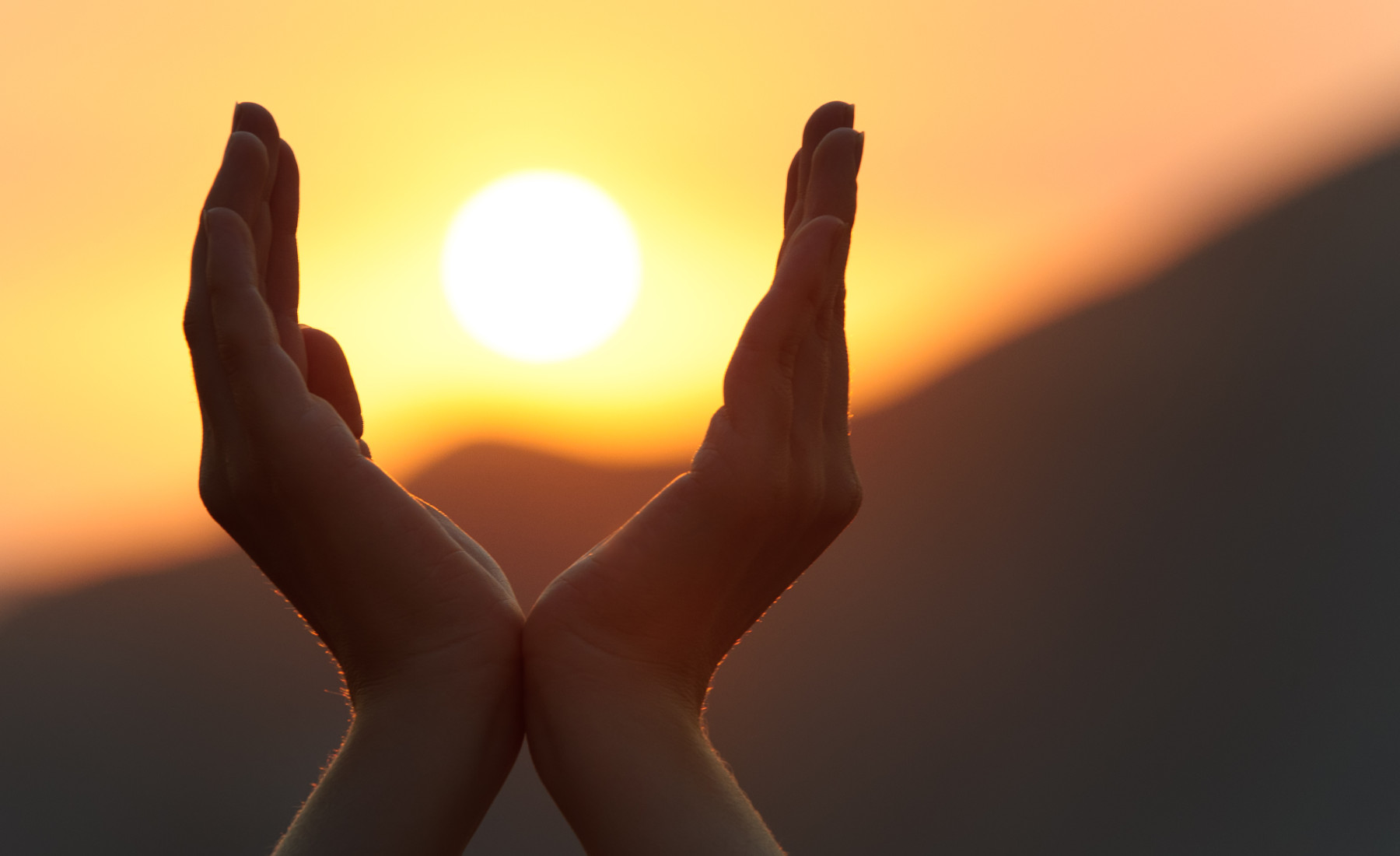 אין להפריז במריחת הגוף בקרם שיזוף 